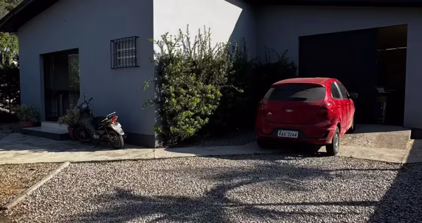 Sala comercial com ótima localização no bairro aurora, em içara/sc