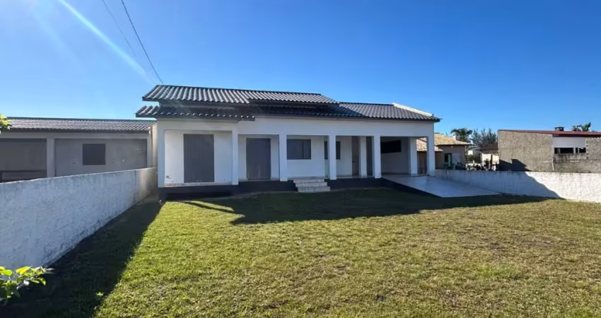 Casa a venda baln esplanada - 03 dorm , 120m² , 3ª quadra mar , aceita imóvel como parte de pagamento