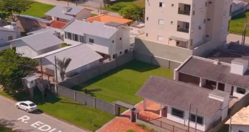 Casa a 100metros da orla - centro do balneário esplanada, imóvel com 02 terrenos - excelente estado de conservação