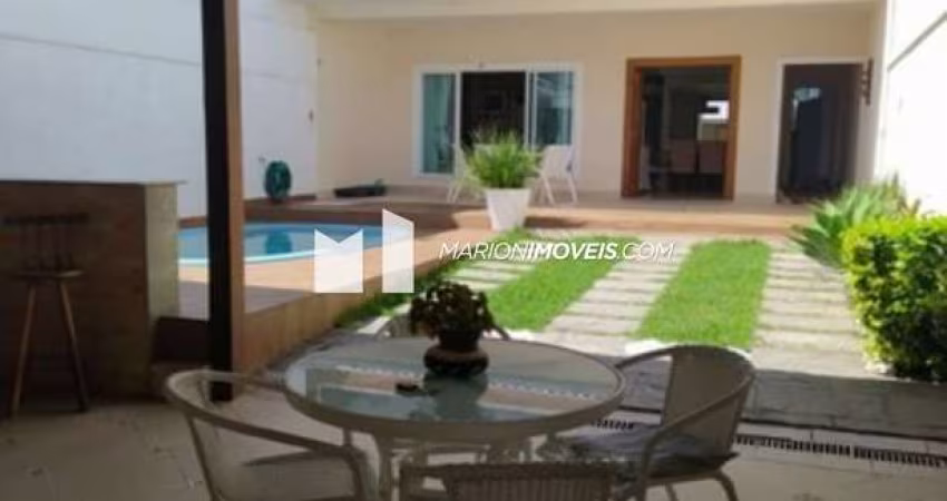 Casa em condomínio à venda no Recreio dos Bandeirantes, Rio de Janeiro, 4 quartos, sala, cozinha,  dep. completas, piscina, churrasqueira, 3 vgs