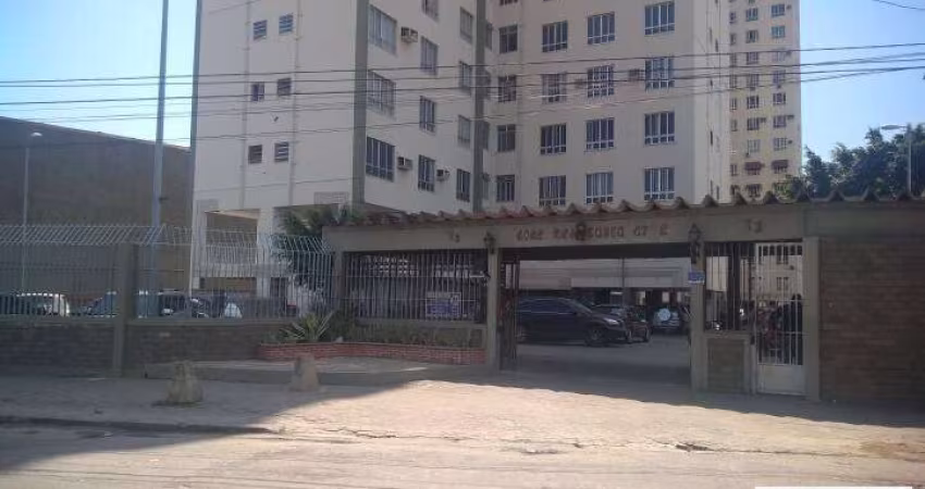 Apartamento 2 Quartos semimobiliado, com RGI no centro de Santa Cruz-RJ
