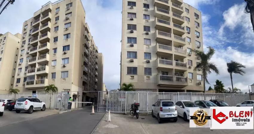 Cobertura duplex 2q com suíte no condomínio riviera em campo grande - rj