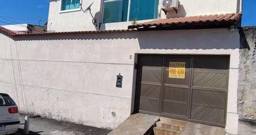 CASA EM ÁREA NOBRE DE SANTA CRUZ.