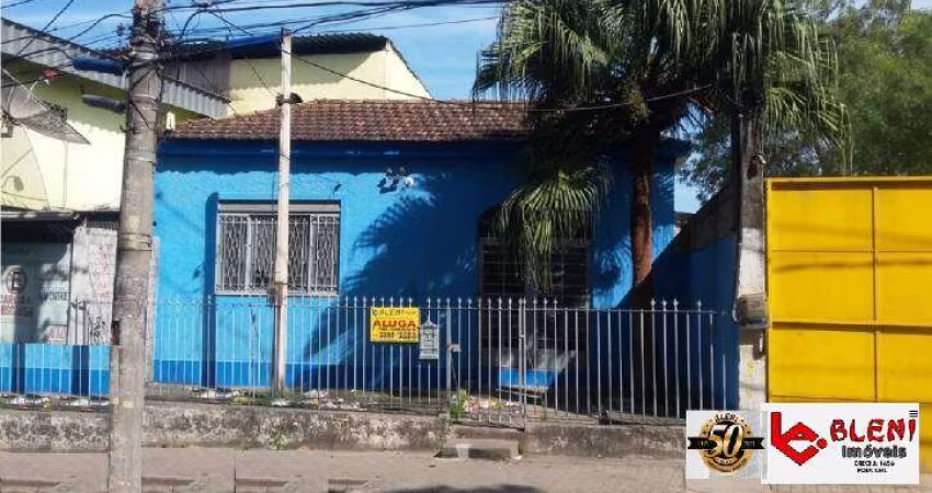 CASA COM 70 M² NO CENTRO DE SANTA CRUZ - RJ