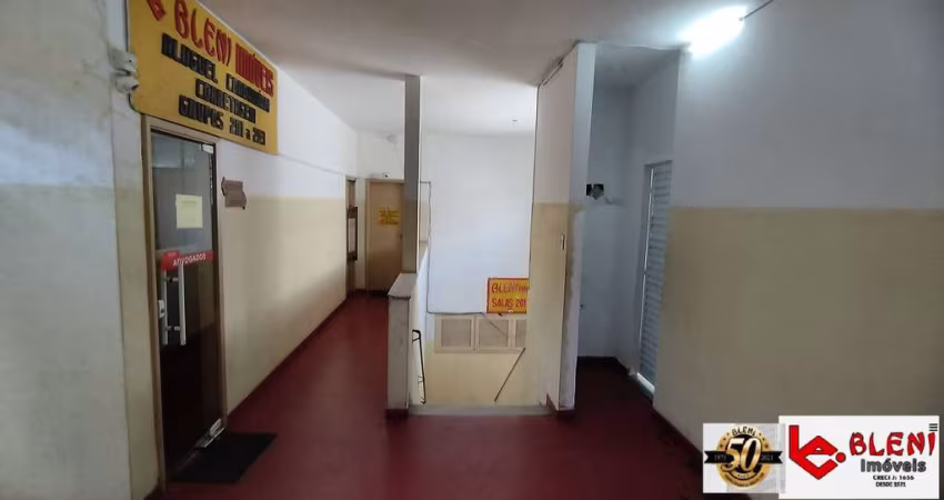 Sala Comercial no centro Santa Cruz - RJ