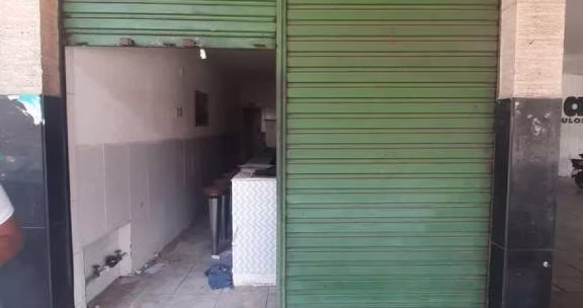 Loja Com 27m² em Santa Cruz-RJ