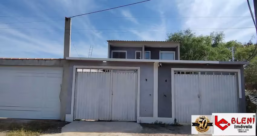 Aluguel casa duplex de 02 quartos com piscina em santa - rj.