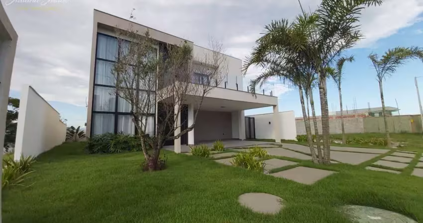 CASA DUPLEX DE ALTO PADRÃO COM 4 QUARTOS NO CONDOMINIO VIVERDE 1 EM RIO DAS OSTRAS RJ