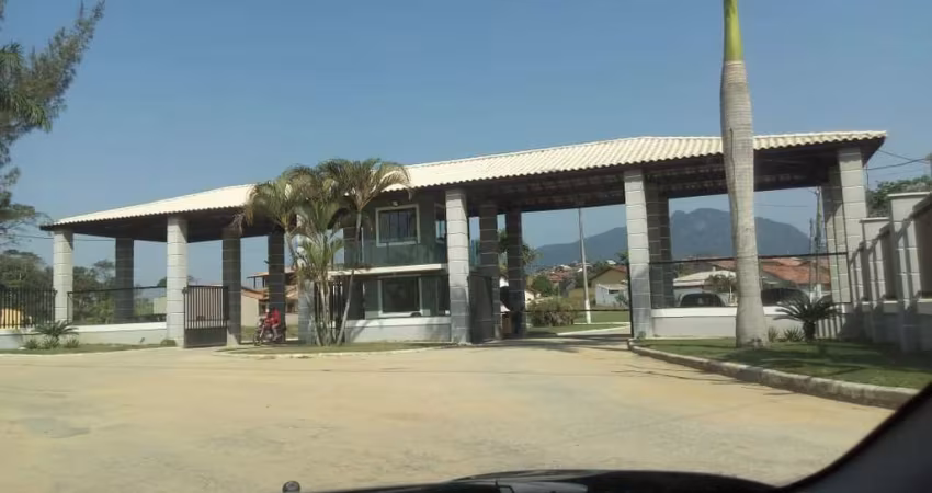 TERRENO NO CONDOMÍNIO GREEN VILLAGE, RIO DAS OSTRAS, RJ