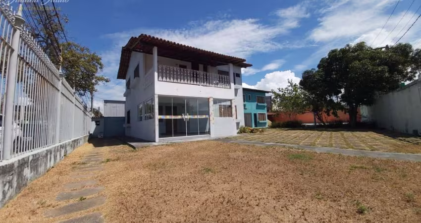 CASA DUPLEX COM 6 QUARTOS A VENDA NO CENTRO DE RIO DAS OSTRAS RJ