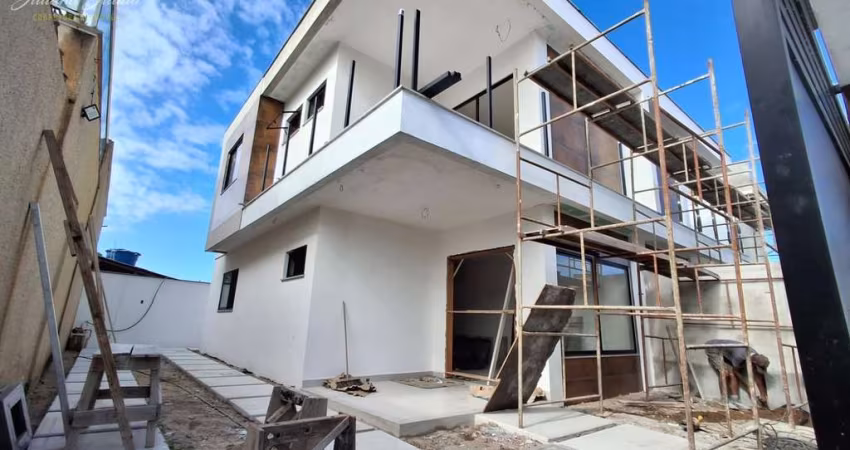 CASA DUPLEX COM 3 SUÍTES A VENDA NO BAIRRO RECREIO EM RIO DAS OSTRAS RJ