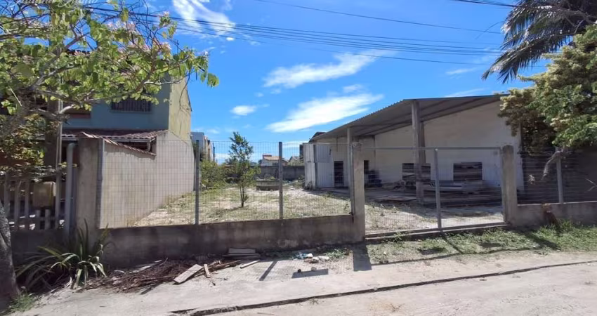 TERRENO MEDINDO 450 M² NO BAIRRO VILLAGE EM RIO DAS OSTRAS RJ
