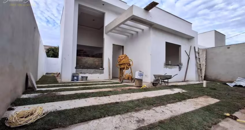 Casa linear com 3 quartos sendo 1 suíte a venda no bairro enseada das gaivotas em rio das ostras rj