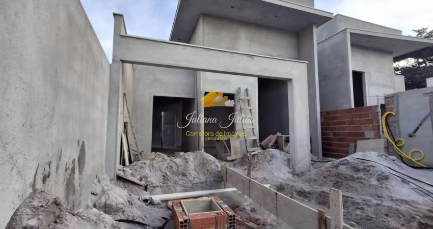 CASA LINEAR COM 4 QUARTOS SENDO 3 SUÍTES A VENDA NO JARDIM MARILÉA EM RIO DAS OSTRAS RJ