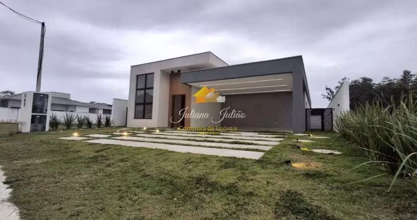 Casa linear em alto padrão com 3 quartos sendo 2 suítes, piscina a venda no viverde 2 em rio das ostras rj.