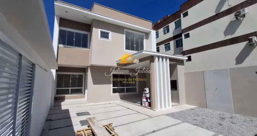 Casa duplex com 3 suítes sendo 1 com closet a venda no bairro costazul em rio das ostras rj