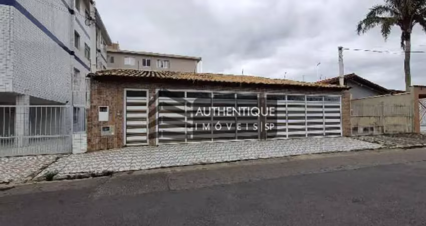 Casa à venda na Rua Marquês de Monte Alegre, 155, Jardim Real, Praia Grande