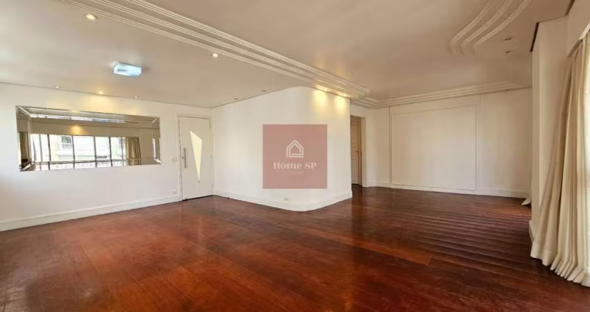 Apartamento com 3 suítes, 3 vagas e com 198m² - Moema