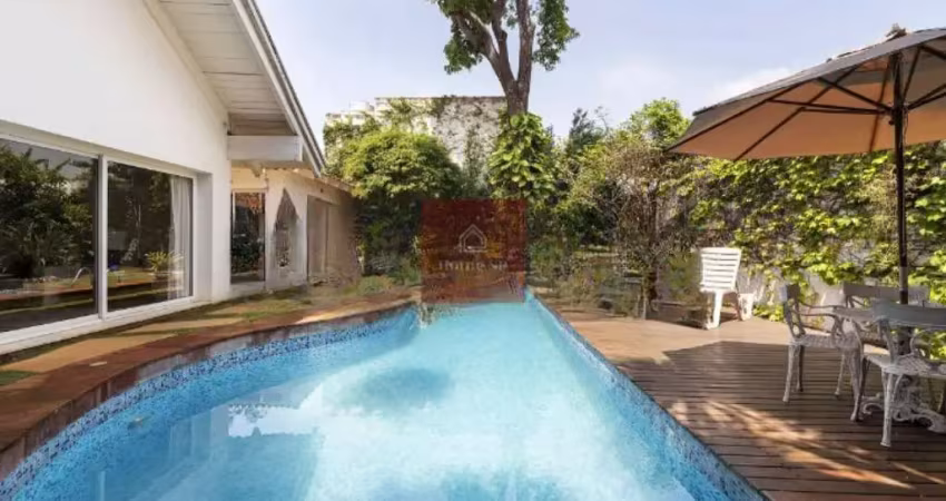 Casa térrea - 4 dormitórios, 2 suítes, 7 vagas e com 580m² - brooklin