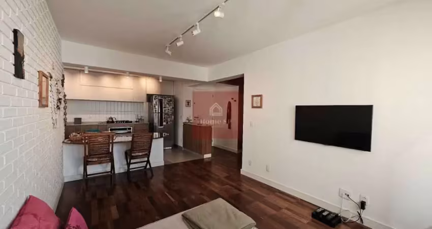 Totalmente reformado! 3 dormitórios, 1 suíte, 1 vaga e com 130m² - moema