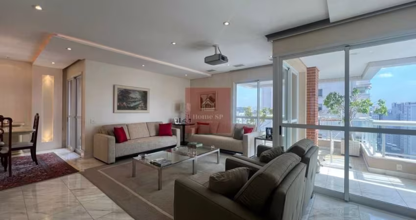 Apartamento com 4 dormitórios, 3 suítes, 3 vagas e com 195m² - Moema