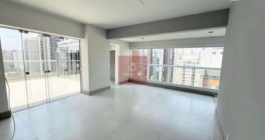 Apartamento com 121m², reformado, 2 dormitórios, sendo 2 suítes, 2 vagas.