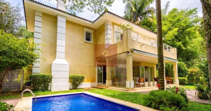 Casa em condomínio no alto da Boa Vista, 4 suítes e 5 vagas de garagem