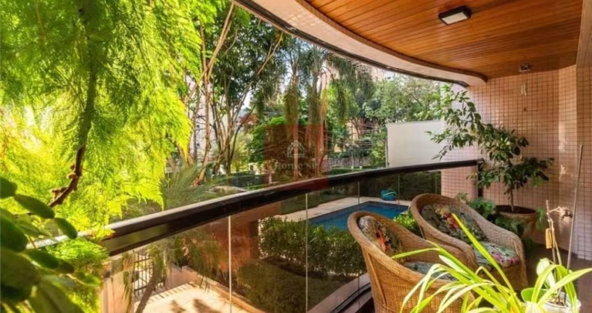 150 metros, 3 suítes em Moema, excelente localização, rua tranquila e arborizada
