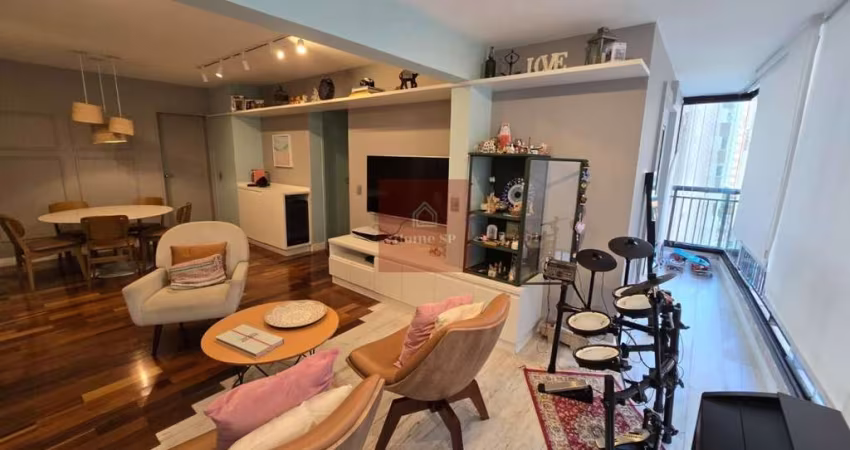 Lindo apartamento em Moema com 3 dormitórios, 1 suíte, com 98 metros e 2 vagas