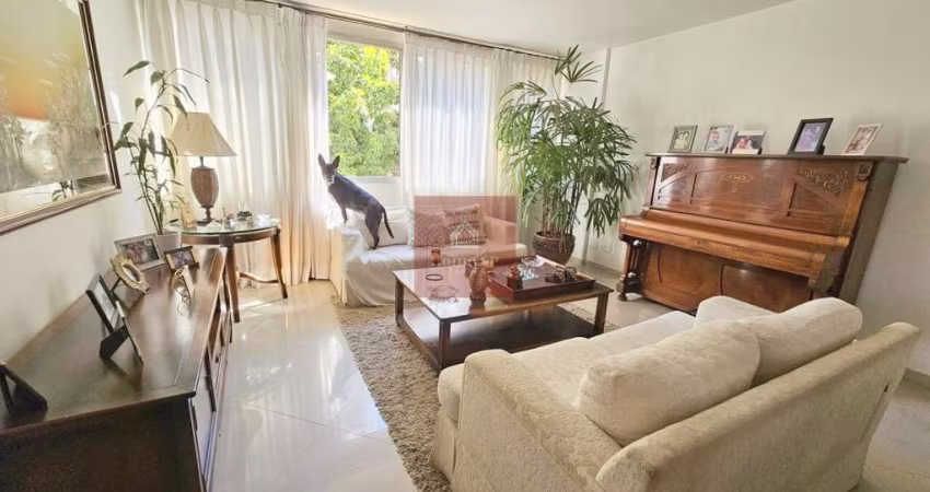 Apartamento com 132m², 3 dormitórios, sendo 1 suíte, 1 vaga.