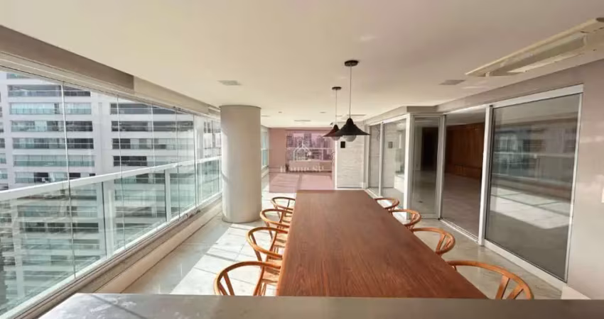 Apartamento tipo para venda com 3 quartos, sendo 3 suítes, 335m²