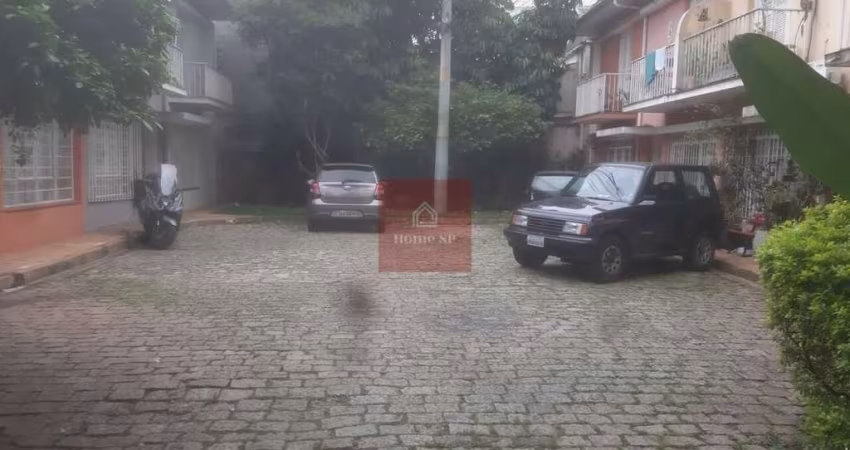 Sobrado de vila a venda na Vila Olimpia.