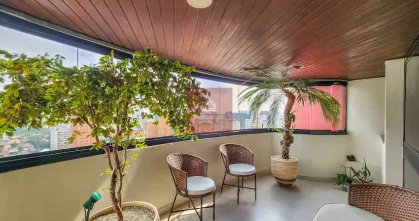 Apartamento em Moema, 4 suítes, 3 vagas 198m²