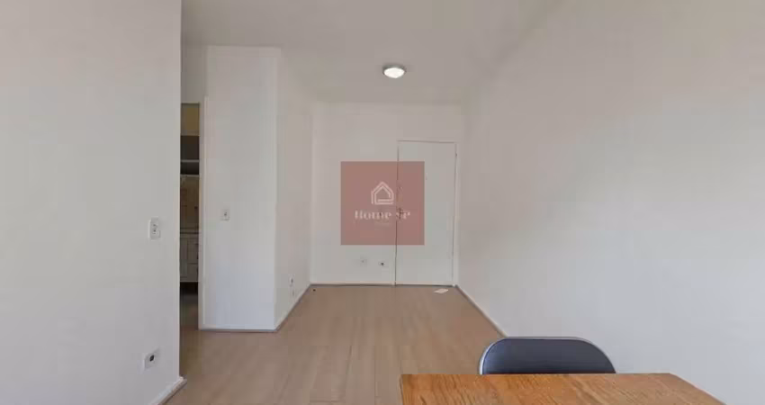 Apartamento com 1 dormitório em Moema