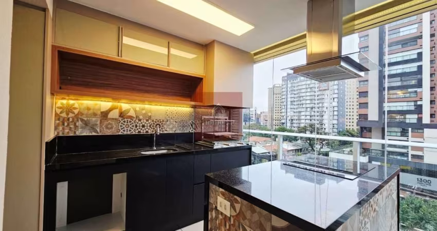 Totalmente Reformado! São 2 dormitórios, 1 suíte, 2 vagas e com 79m² - Moema