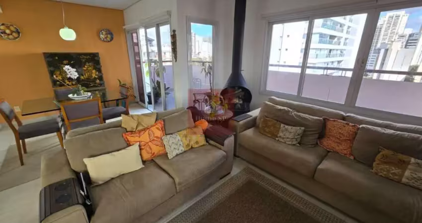 Cobertura avarandada com charme de casa no Brooklin