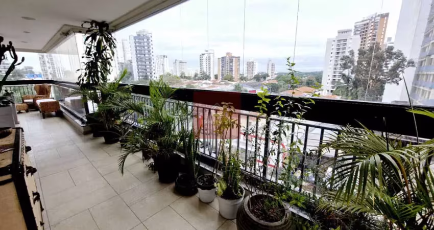 Apartamento tipo para venda com 4 quartos, sendo 4 suítes, 250m²