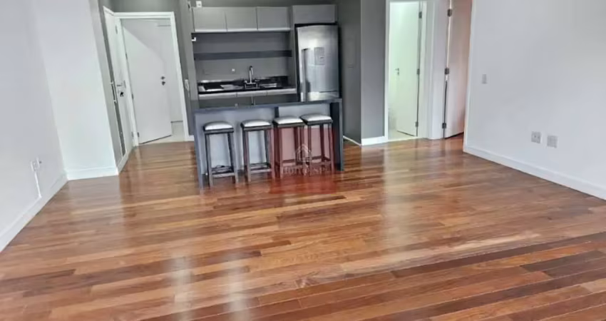 Itaim; apartamento com 91 metros, 01 suíte, 02 banheiros,02 vagas.