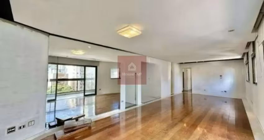 Apartamento com 3 dormitórios, sendo 2 suítes, 2 vagas e com 118m² - moema