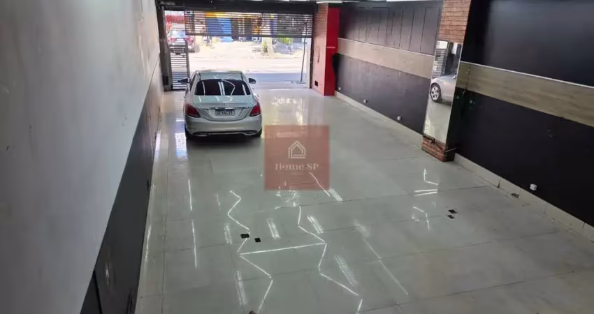 Moema, loja pronta com iluminação, copa, 240metros , perto metrô