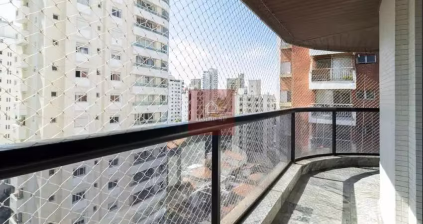 Apartamento com 3 suítes, 3 vagas e com 170m² - moema