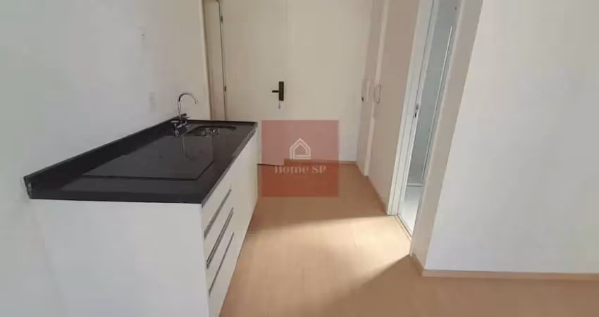 Studio 30 m2, para morar ou para investir.  rua tranquila