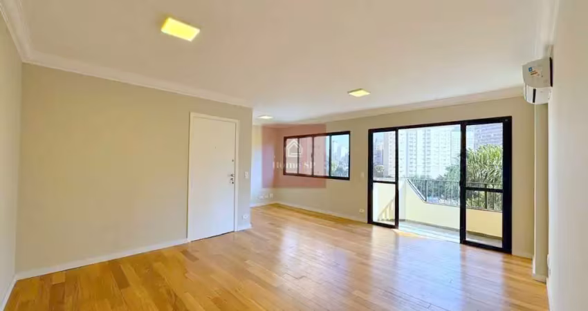 Apartamento com 129m², 3 dormitórios, sendo 1 suíte, 2 vagas.