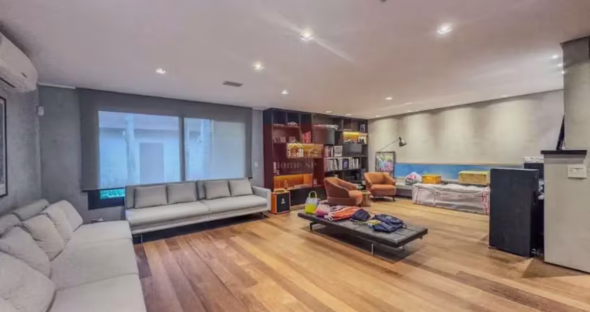 Jardim europa; magnifica casa com 896 metros,05 dormitórios,04 suítes, 04 vagas