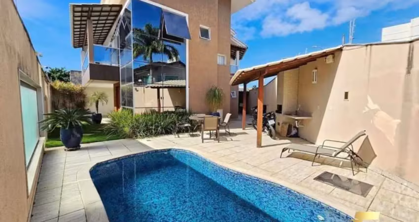 Casa duplex com fino acabamento na praia do morro / guarapari - es