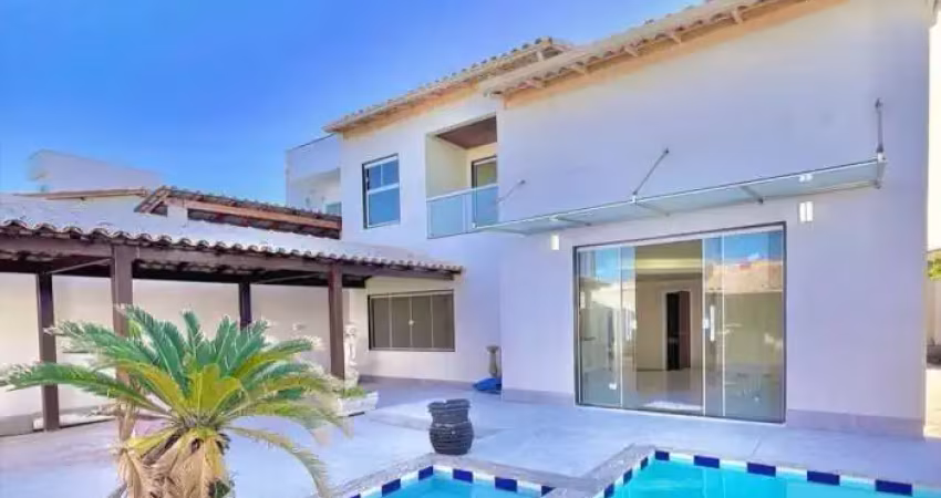 Maravilhosa casa na quadra do mar em interlagos / vila velha - es