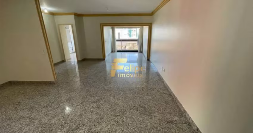 Cobertura triplex no centro de guarapari com 3 vagas de garagem!