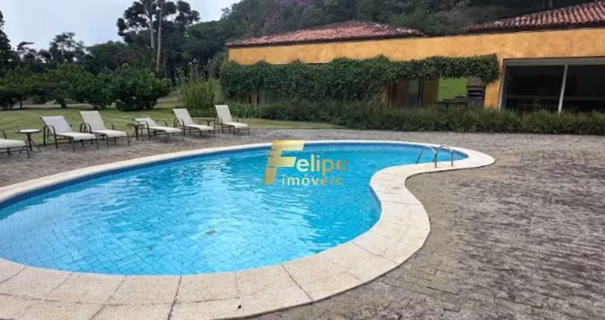 Terreno à venda no condomínio espelho d'água, alto padrão.