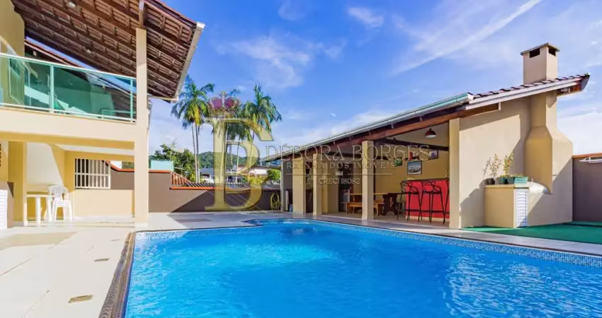 Casa com 3 quartos à venda no Velha Central, Blumenau 