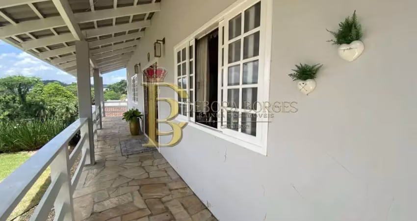 Casa com 3 quartos à venda em Água Verde, Blumenau 